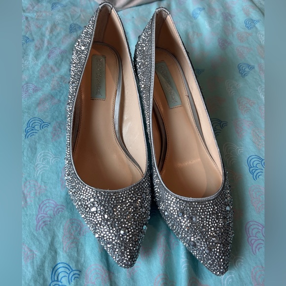 BLUE BY BETSEY JOHNSON JORA
GLITTER JEWELED KITTEN
HEEL PUMPS SZ 6 - Picture 2 of 3